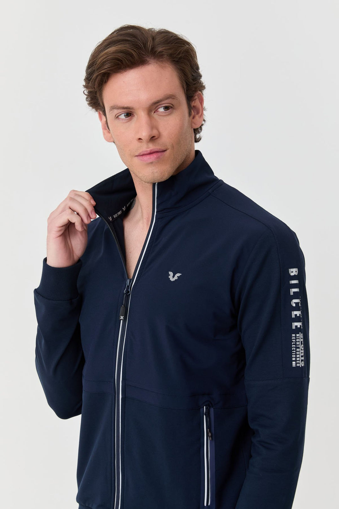 Herren-Trainingsanzug mit Tasche