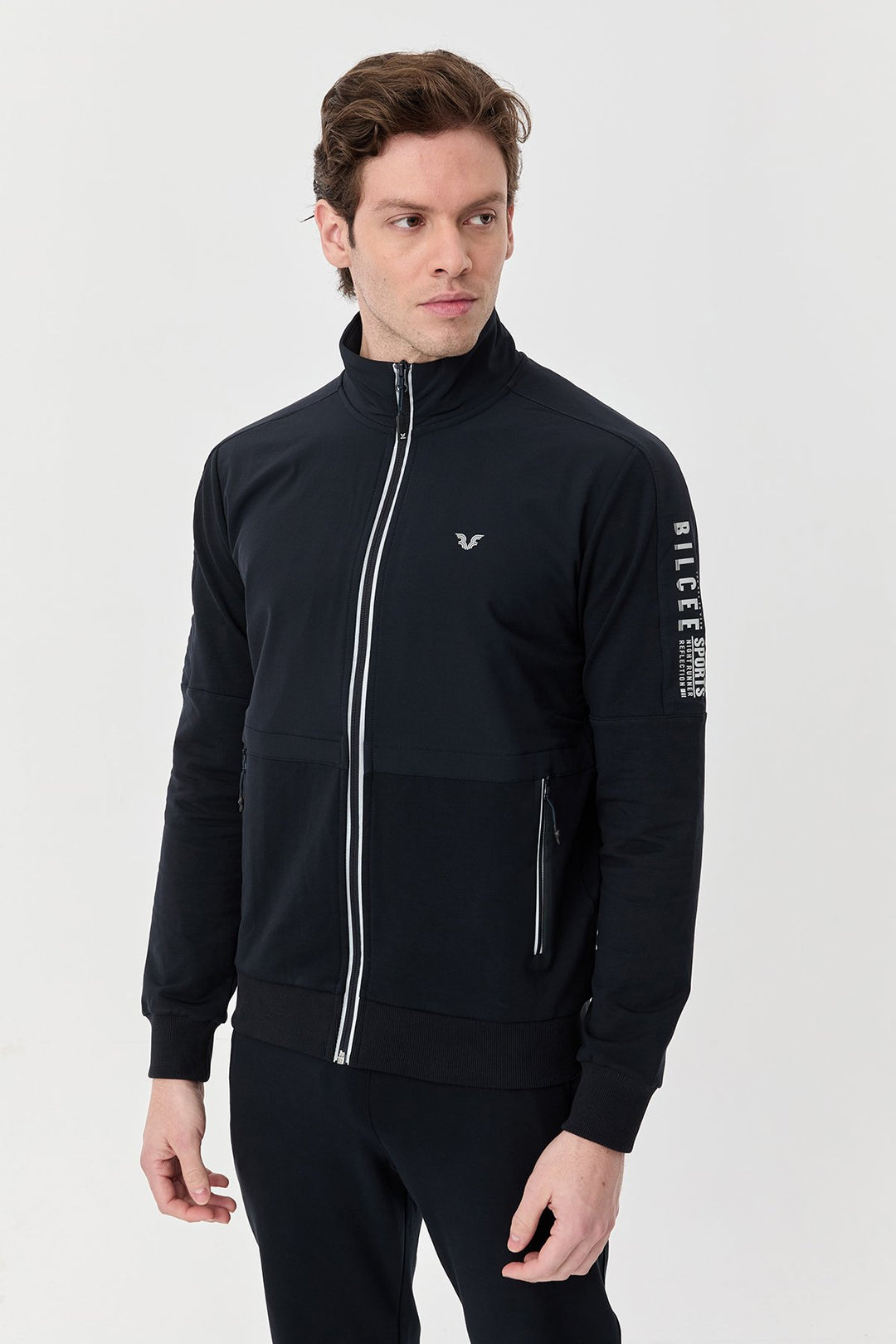 Herren-Trainingsanzug mit Tasche