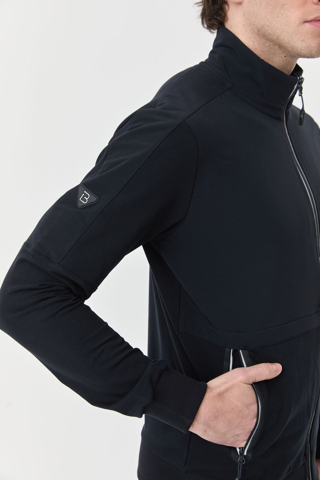 Herren-Trainingsanzug mit Tasche