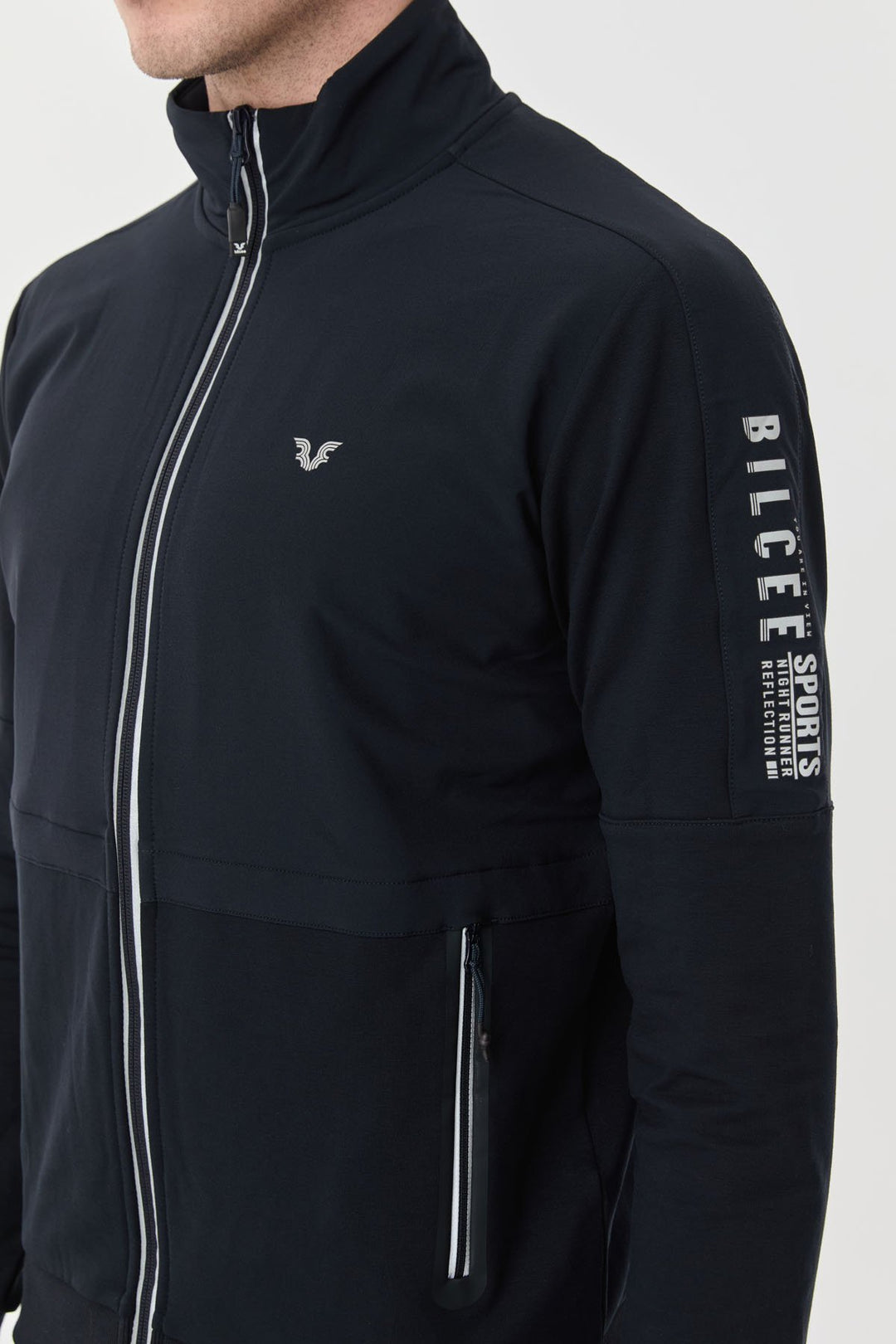 Herren-Trainingsanzug mit Tasche