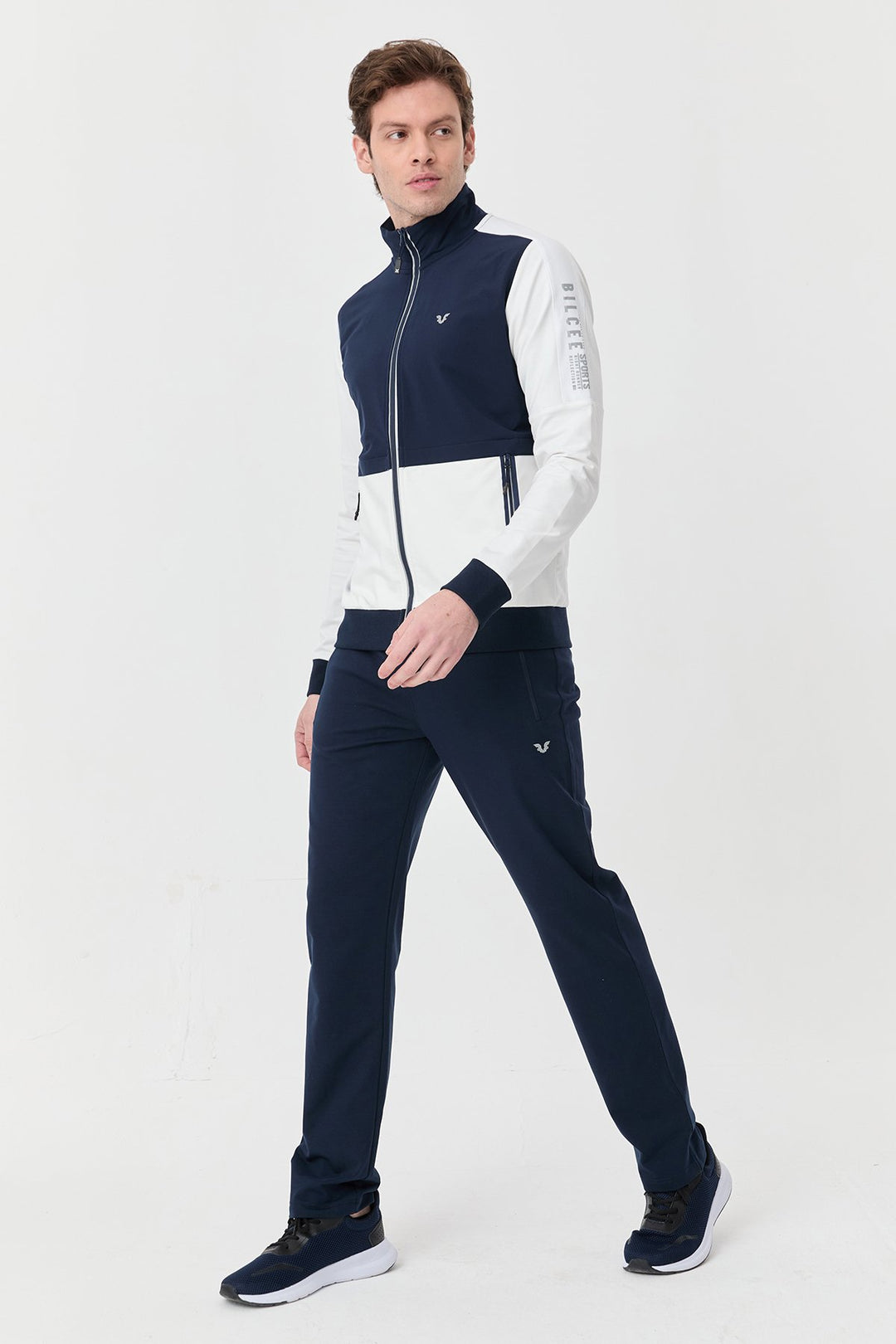 Herren-Trainingsanzug mit Tasche