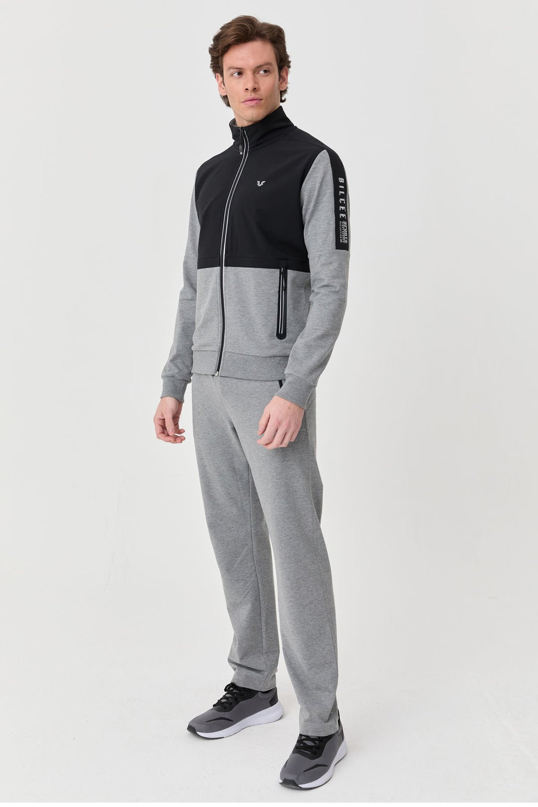 Herren-Trainingsanzug mit Tasche