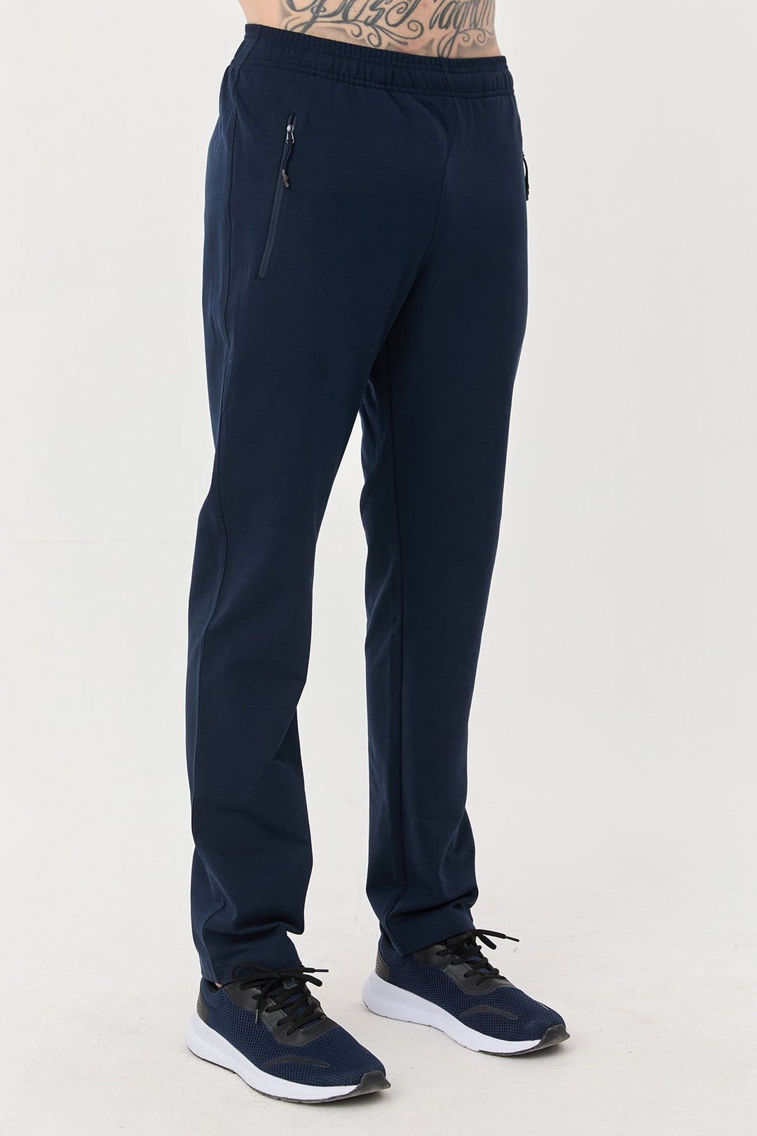 Herren-Trainingsanzug mit Tasche