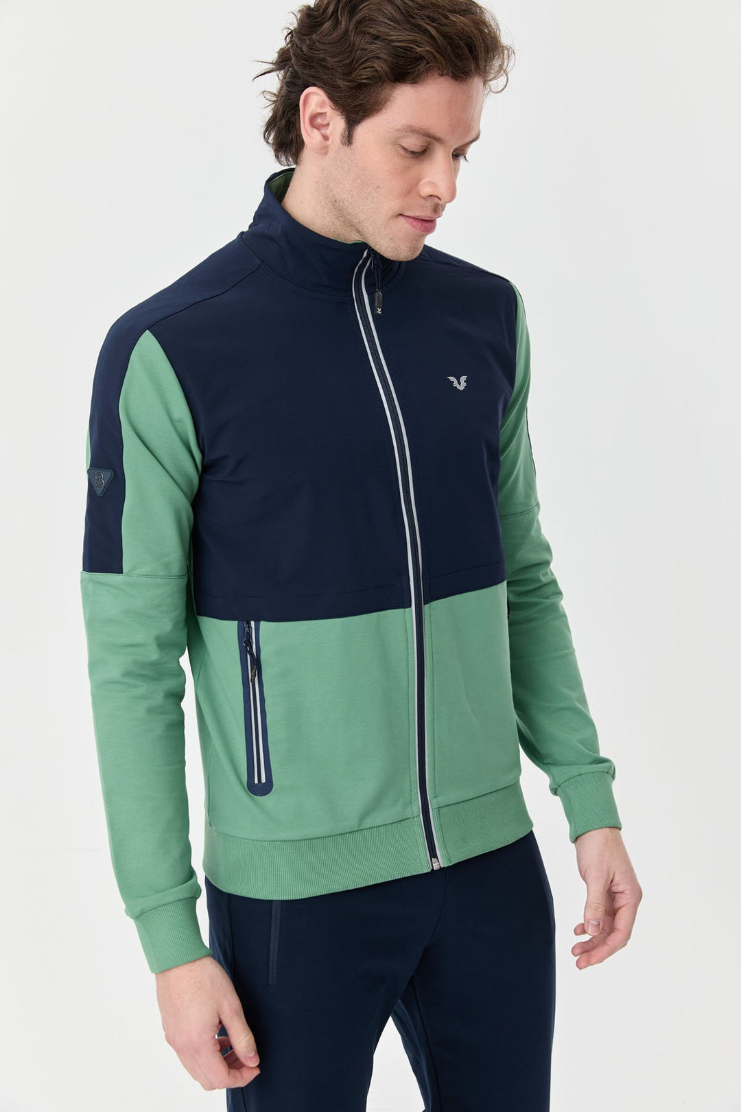 Herren-Trainingsanzug mit Tasche