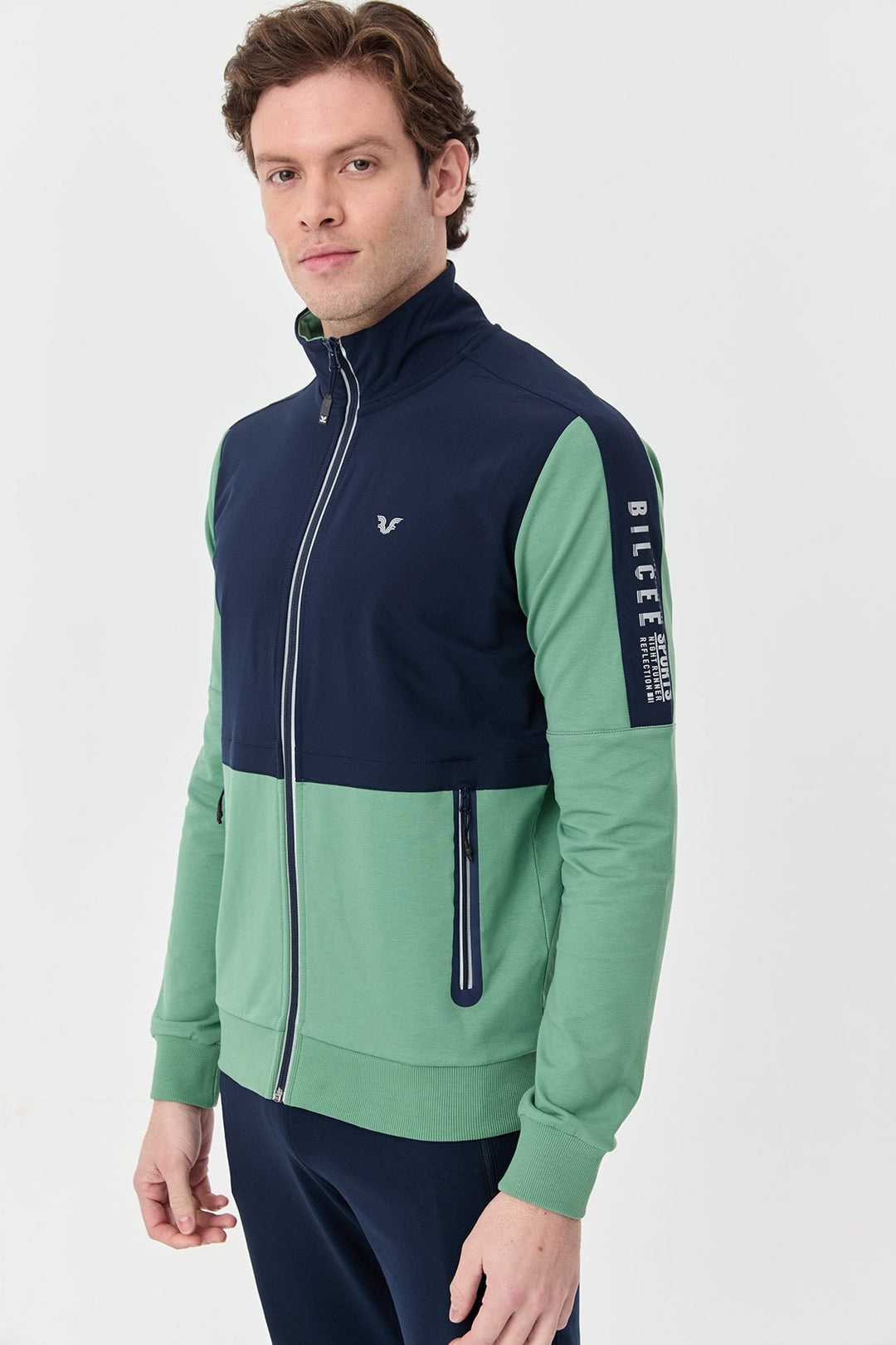 Herren-Trainingsanzug mit Tasche