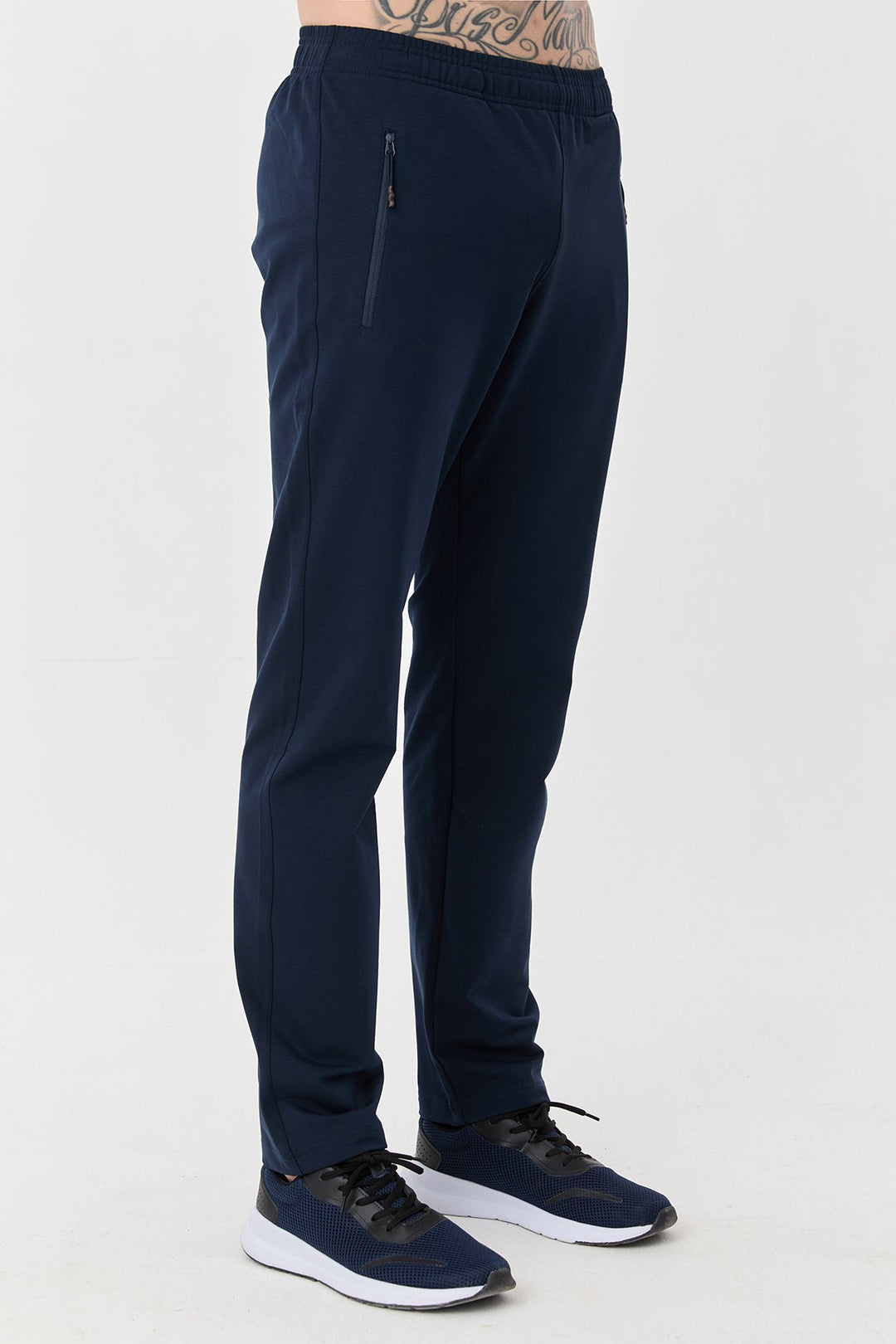 Herren-Trainingsanzug mit Tasche